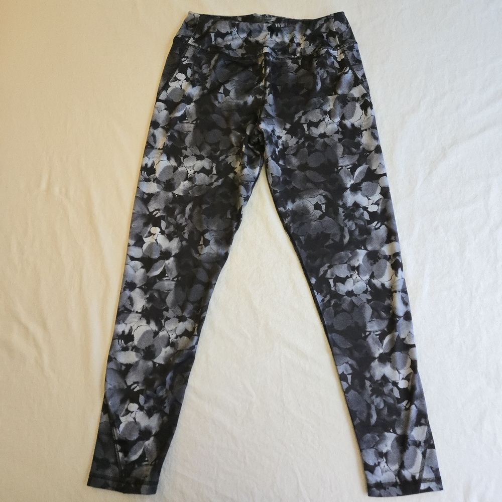 Danskin Now Dri More Black Grey Monochrome Floral Leggings EB2